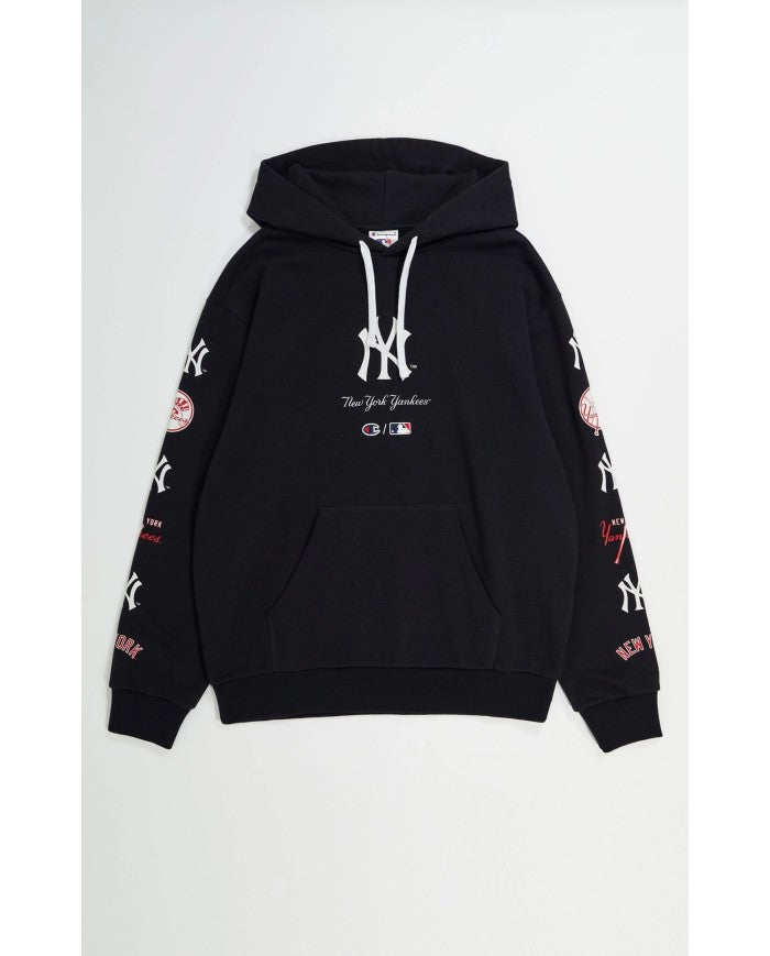 HOODED SWEATSHIRT